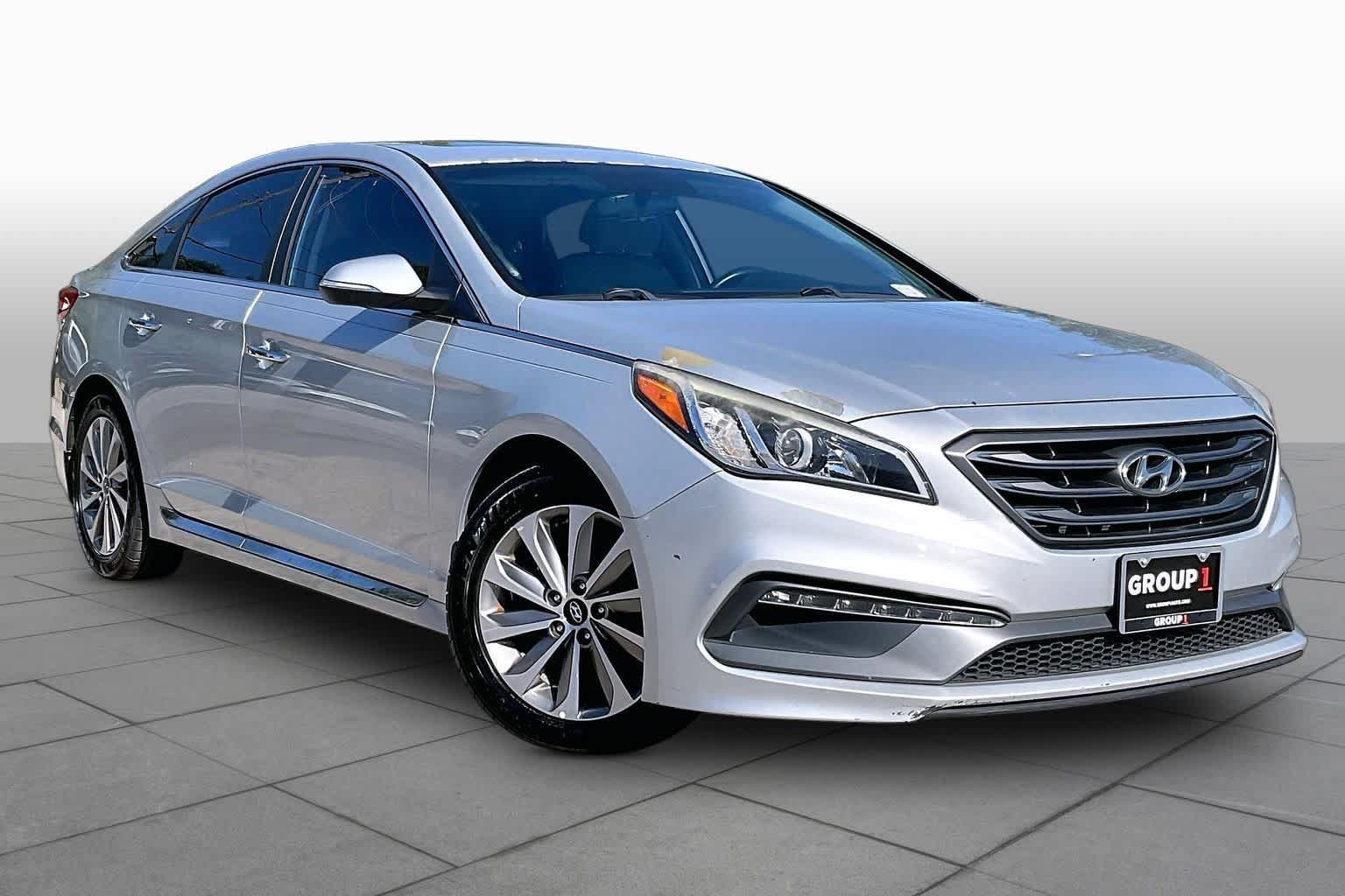 Used 2017 Hyundai Sonata Sport w/ Value Edition Package 02 FWD image 3