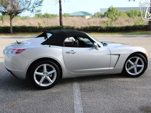 Used 2007 Saturn Sky w/ Premium Trim Pkg image 17