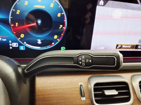 Used 2021 Mercedes-Benz GLE 350 4MATIC image 21