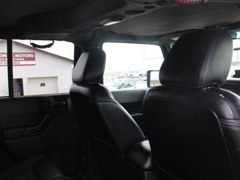 Used 2016 Jeep Wrangler Unlimited Sport image 10