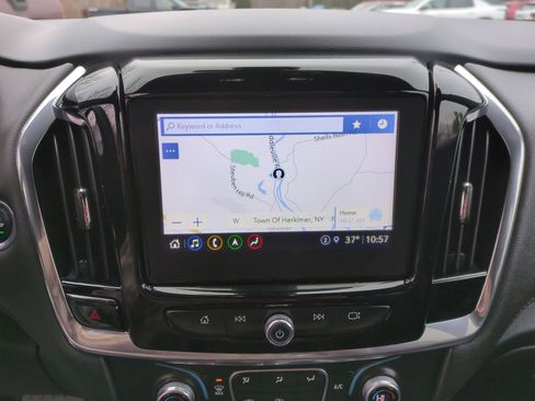 Used 2023 Chevrolet Traverse RS image 14