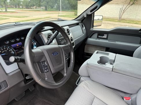 Used 2012 Ford F150 XLT w/ XLT Chrome Pkg image 12
