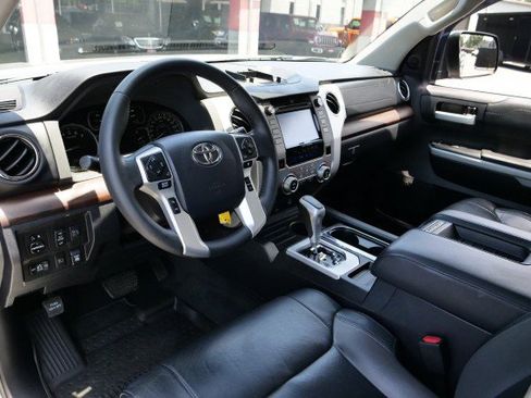 Used 2019 Toyota Tundra Limited w/ Limited Premium Package AWD/4WD image 2