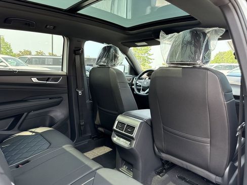 New 2025 Volkswagen Atlas Cross Sport SEL Premium R-Line AWD/4WD image 16