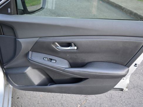 Used 2021 Nissan Sentra S FWD image 18