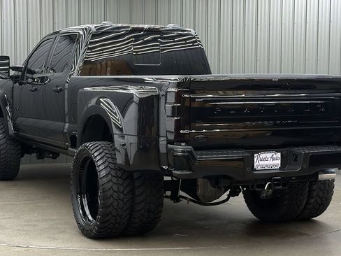 Used 2026 Ford F450 Platinum w/ Platinum Plus Package image 3