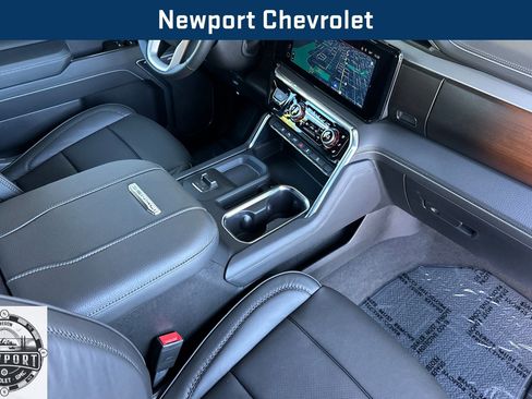 New 2026 GMC Sierra 3500 Denali w/ Technology Package image 13