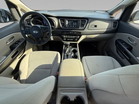 Used 2021 Kia Sedona LX FWD image 18