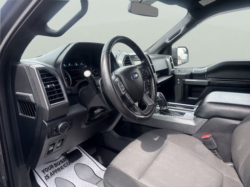 Used 2018 Ford F150 XLT w/ Equipment Group 302A Luxury AWD/4WD image 15