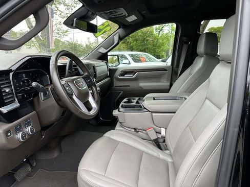 Used 2025 GMC Sierra 1500 SLT AWD/4WD image 10
