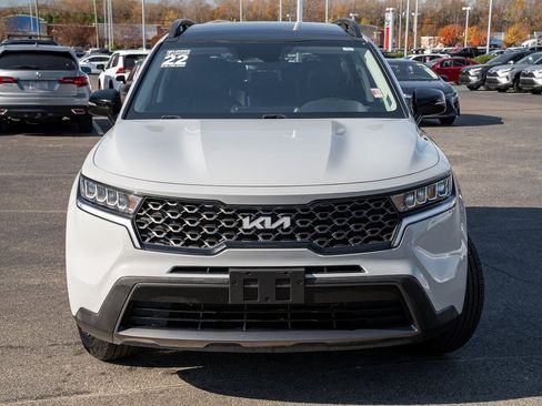 Used 2022 Kia Sorento S w/ Panoramic Sunroof Package image 2