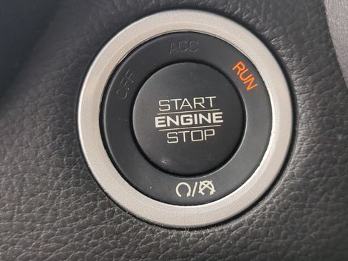 Used 2024 RAM 1500 Laramie RWD image 31