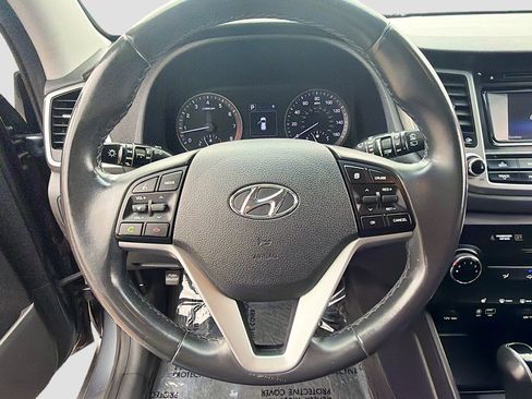 Used 2017 Hyundai Tucson Sport image 18