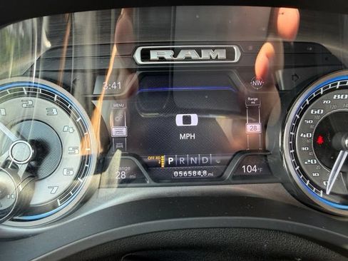 Used 2019 RAM 1500 Limited AWD/4WD image 16