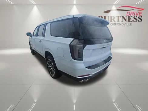 New 2026 Chevrolet Suburban High Country AWD/4WD image 6