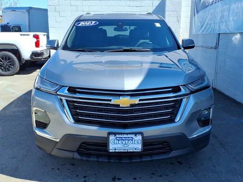 Used 2023 Chevrolet Traverse LT AWD/4WD image 2