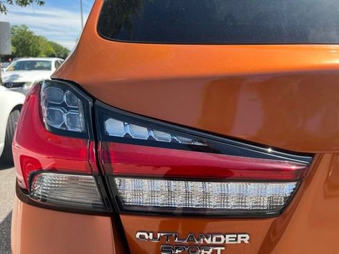Used 2020 Mitsubishi Outlander Sport SE FWD image 28