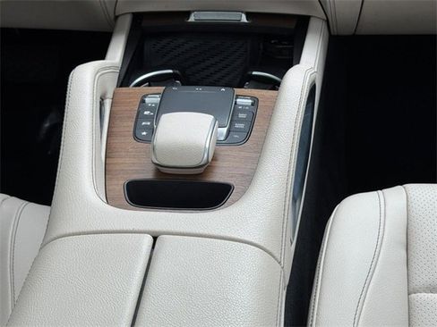 Used 2023 Mercedes-Benz GLE 450 4MATIC image 13