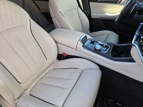 Used 2024 BMW X5 M60i AWD/4WD image 15