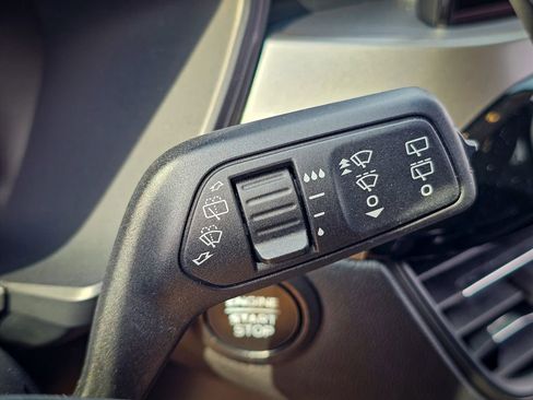 Used 2023 Ford Escape Active AWD/4WD image 16