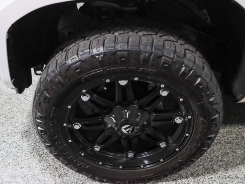 Used 2024 Toyota Tacoma SR5 image 11