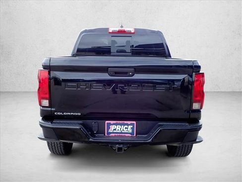 Used 2024 Chevrolet Colorado Trail Boss w/ Advanced Trailering Package AWD/4WD image 3
