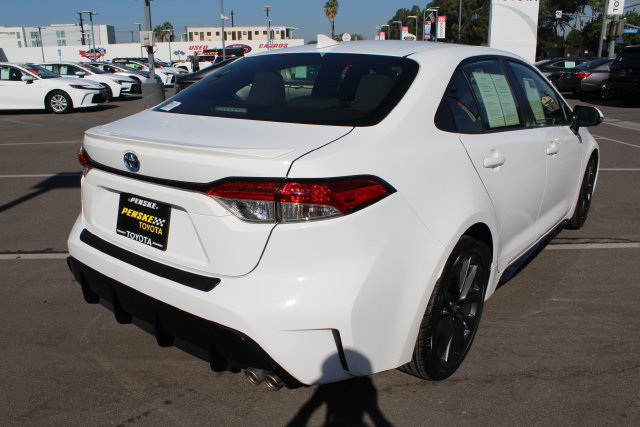 Certified 2024 Toyota Corolla SE w/ SE Package FWD image 15