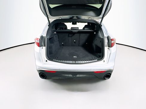 Used 2023 Alfa Romeo Stelvio Sprint RWD image 31