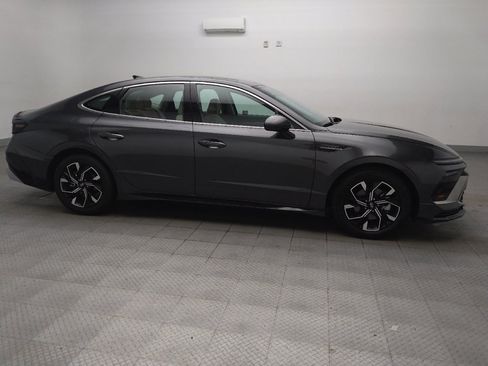 Used 2025 Hyundai Sonata SEL FWD image 11