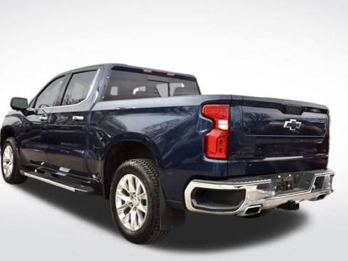 Used 2021 Chevrolet Silverado 1500 LTZ w/ Z71 Off-Road Package image 8