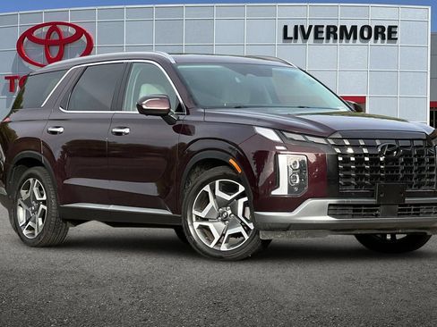 Used 2024 Hyundai Palisade Limited AWD/4WD image 2