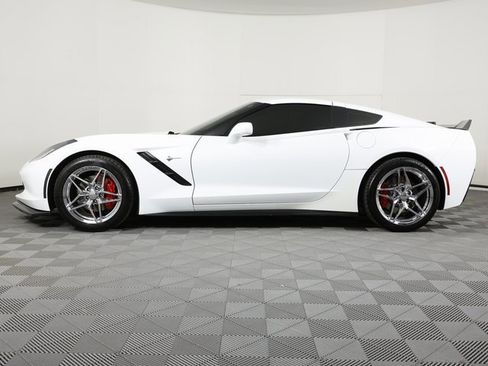 Used 2016 Chevrolet Corvette Stingray image 8