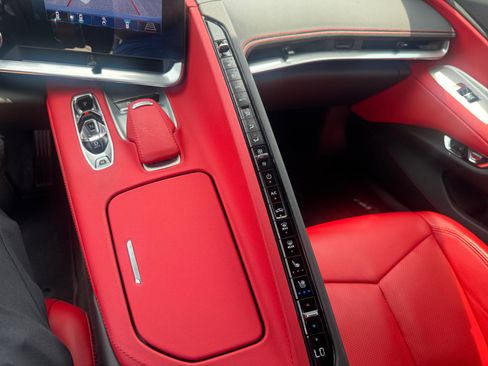 Certified 2024 Chevrolet Corvette Stingray Preferred Conv w/ Z51 Performance Package RWD image 17