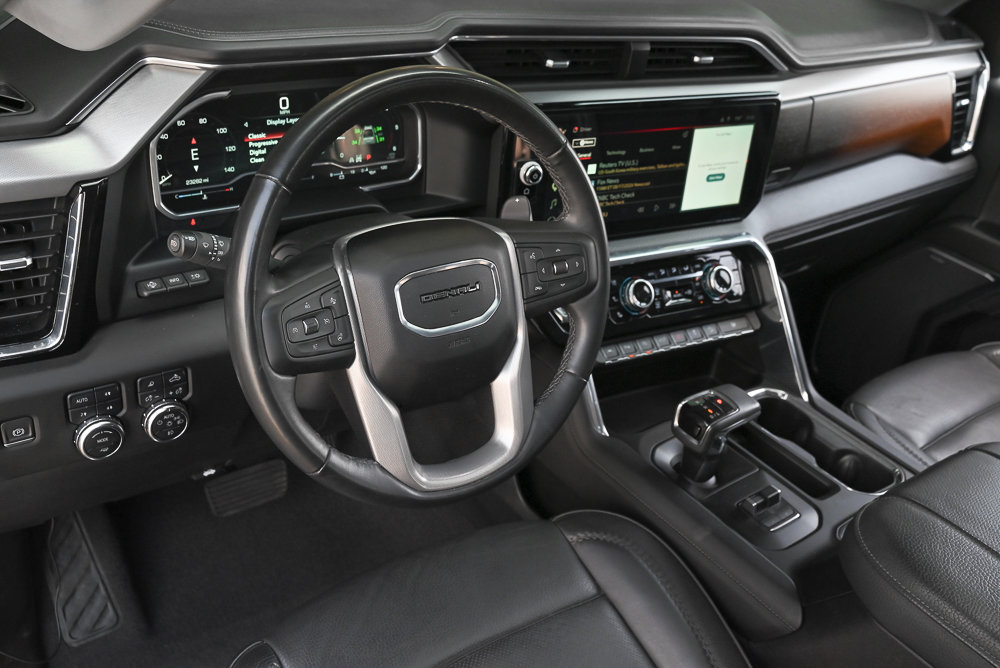 Used 2023 GMC Sierra 1500 Denali w/ Denali Reserve Package AWD/4WD image 8