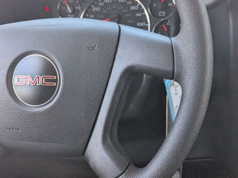 New 2025 GMC Savana 3500 w/ Power Convenience Package RWD image 20