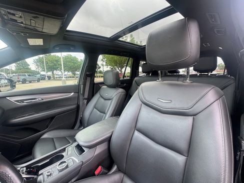 Used 2021 Cadillac XT6 Luxury FWD image 6