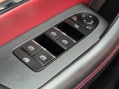 Certified 2025 MAZDA CX-70 3.3 Turbo S w/ Premium Package image 23