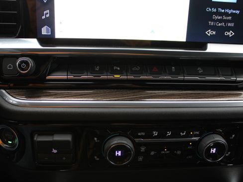 Used 2025 Chevrolet Silverado 2500 LT w/ All Star Edition image 22