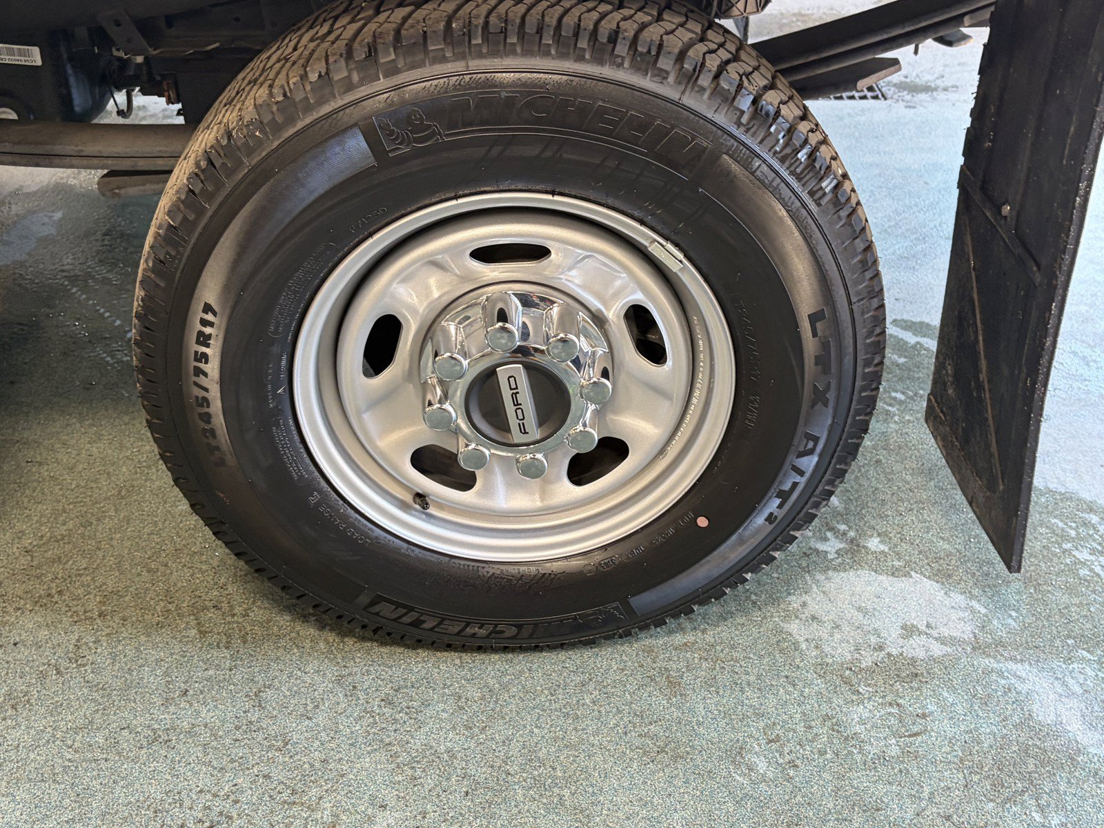 Used 2023 Ford F250 XL w/ Snow Plow Prep Package AWD/4WD image 33