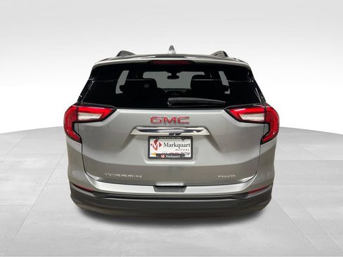 Certified 2023 GMC Terrain SLE w/ Driver Convenience Package AWD/4WD image 8