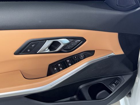 Certified 2024 BMW 330i Sedan w/ Convenience Package image 18