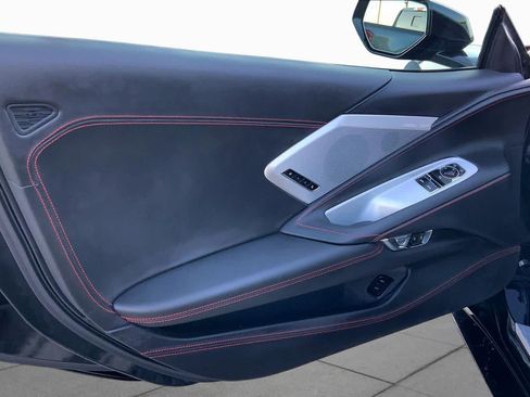 Used 2024 Chevrolet Corvette Stingray Premium Cpe w/ Z51 Performance Package RWD image 17