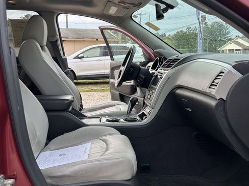 Used 2011 Chevrolet Traverse LTZ AWD/4WD image 15