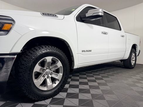 Used 2022 RAM 1500 Laramie AWD/4WD image 11
