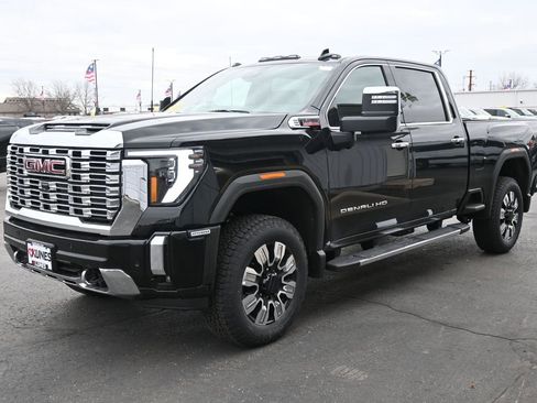 New 2026 GMC Sierra 2500 Denali AWD/4WD image 10