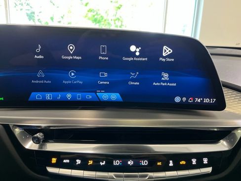 Certified 2024 Cadillac Lyriq Luxury AWD/4WD image 21