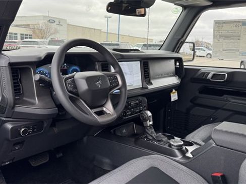 New 2025 Ford Bronco Base image 14