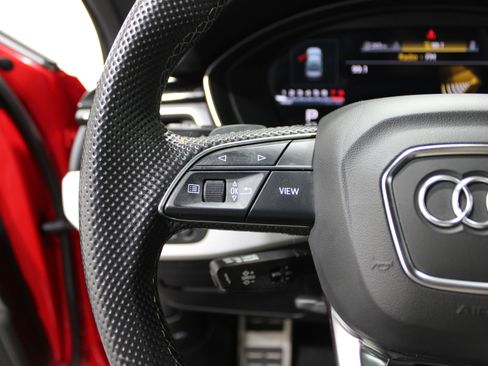 Used 2022 Audi A4 2.0T Premium Plus w/ Premium Plus Package image 11