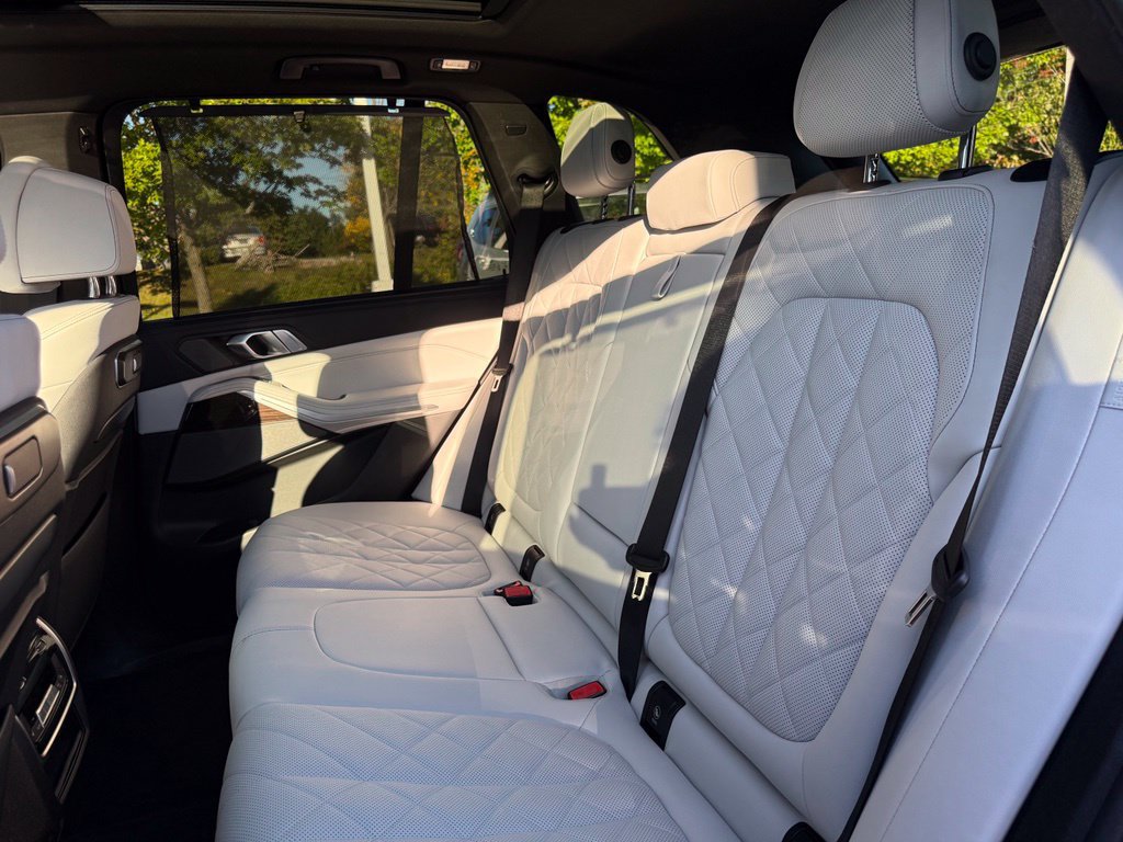 Used 2025 BMW X5 xDrive40i w/ Executive Package AWD/4WD image 12