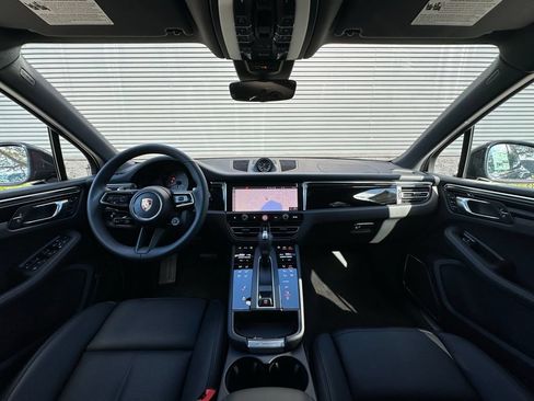 Used 2026 Porsche Macan S AWD/4WD image 6
